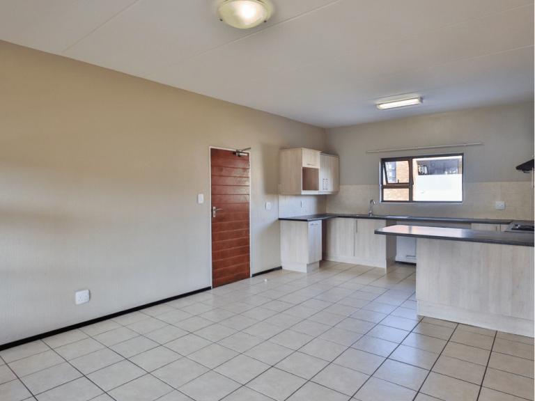 Kingswood Estate - 2F - 2 Bed (2)