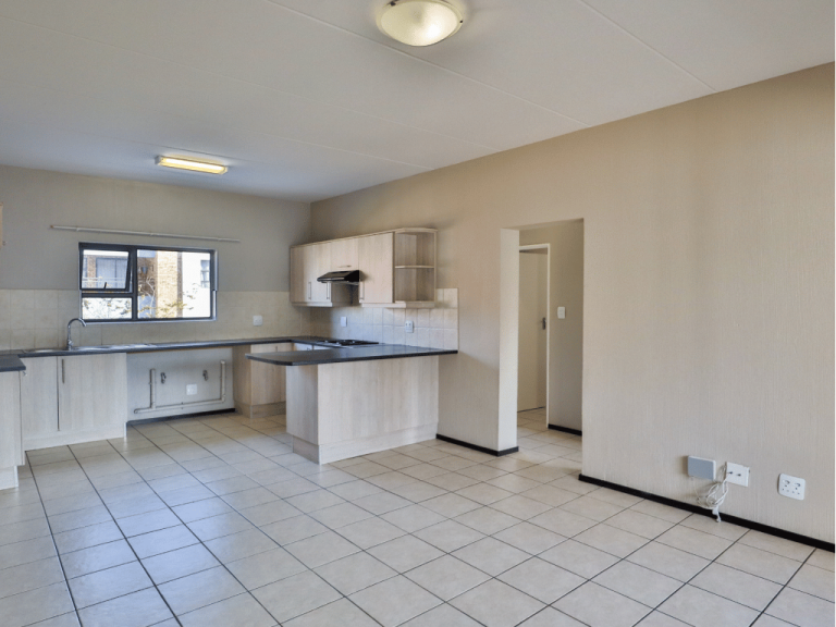 Kingswood Estate - 2F - 2 Bed