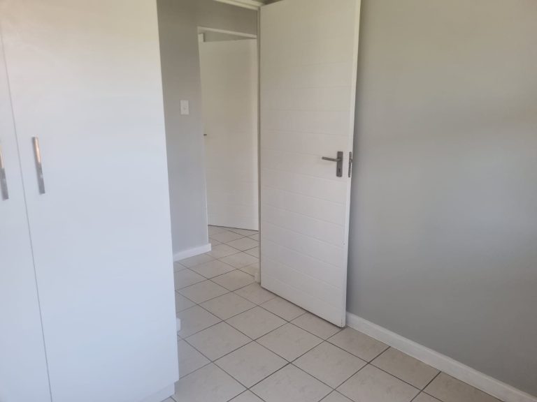 Bedroom Small_1