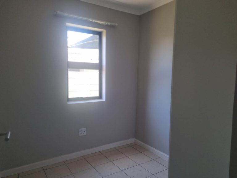 Bedroom Small_2