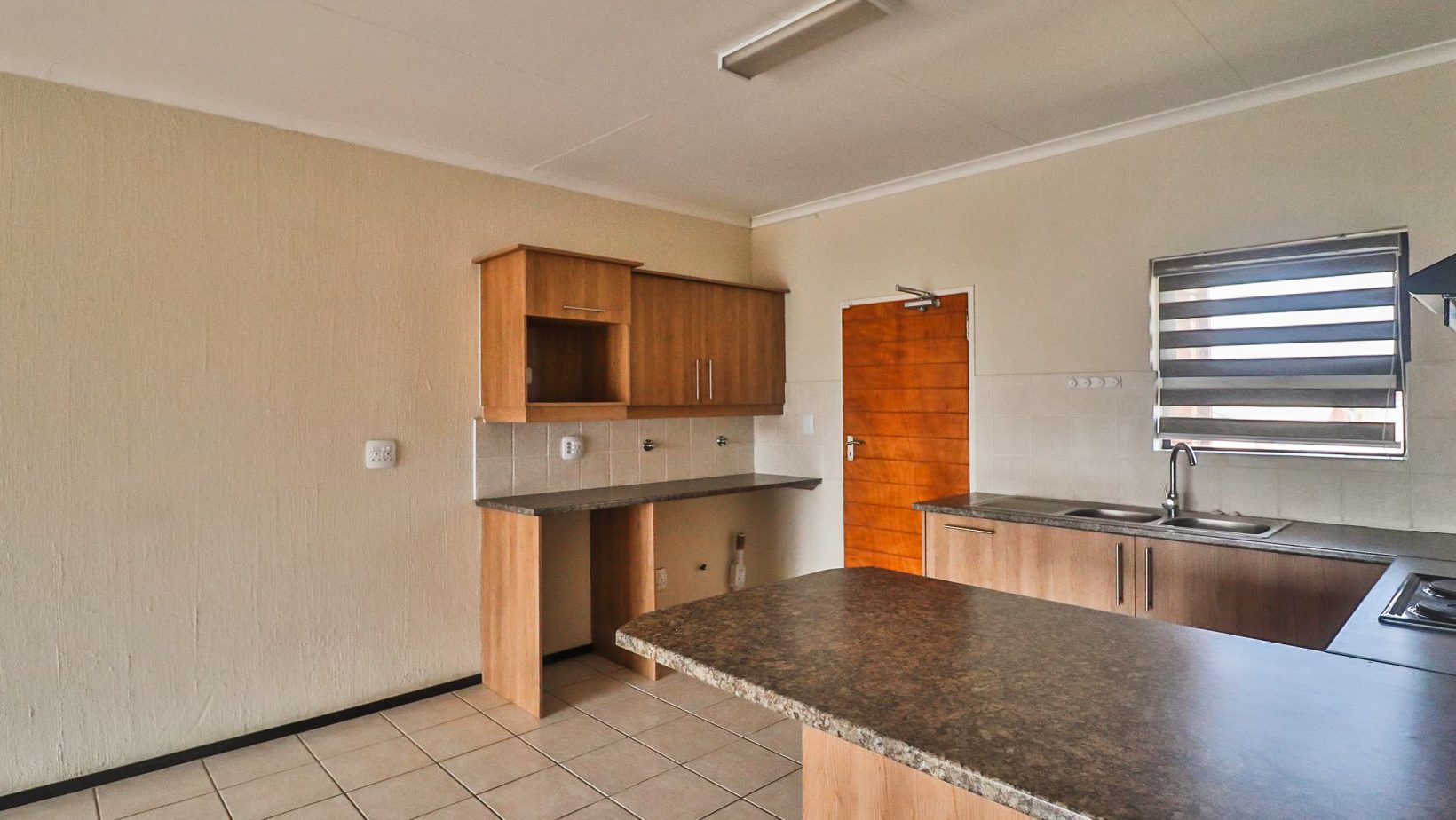 Kitchen_(2)